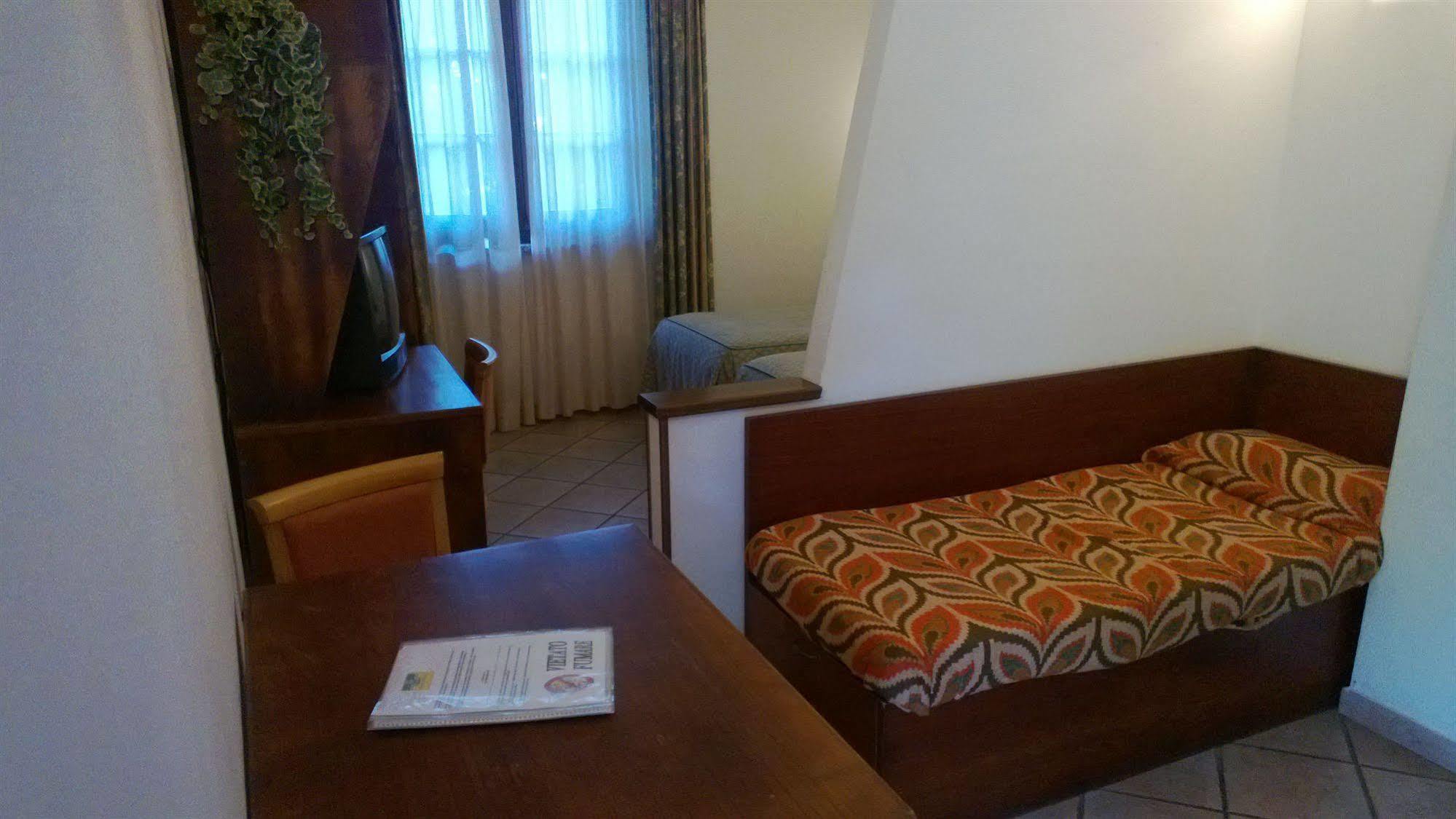 Tris Hotel Orbetello Exterior foto