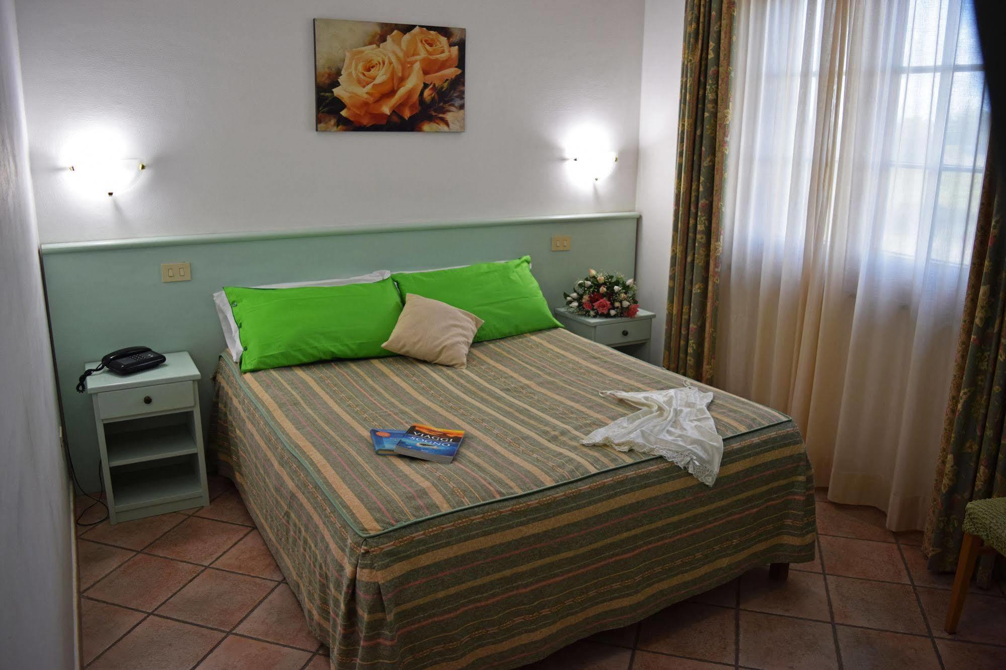 Tris Hotel Orbetello Exterior foto